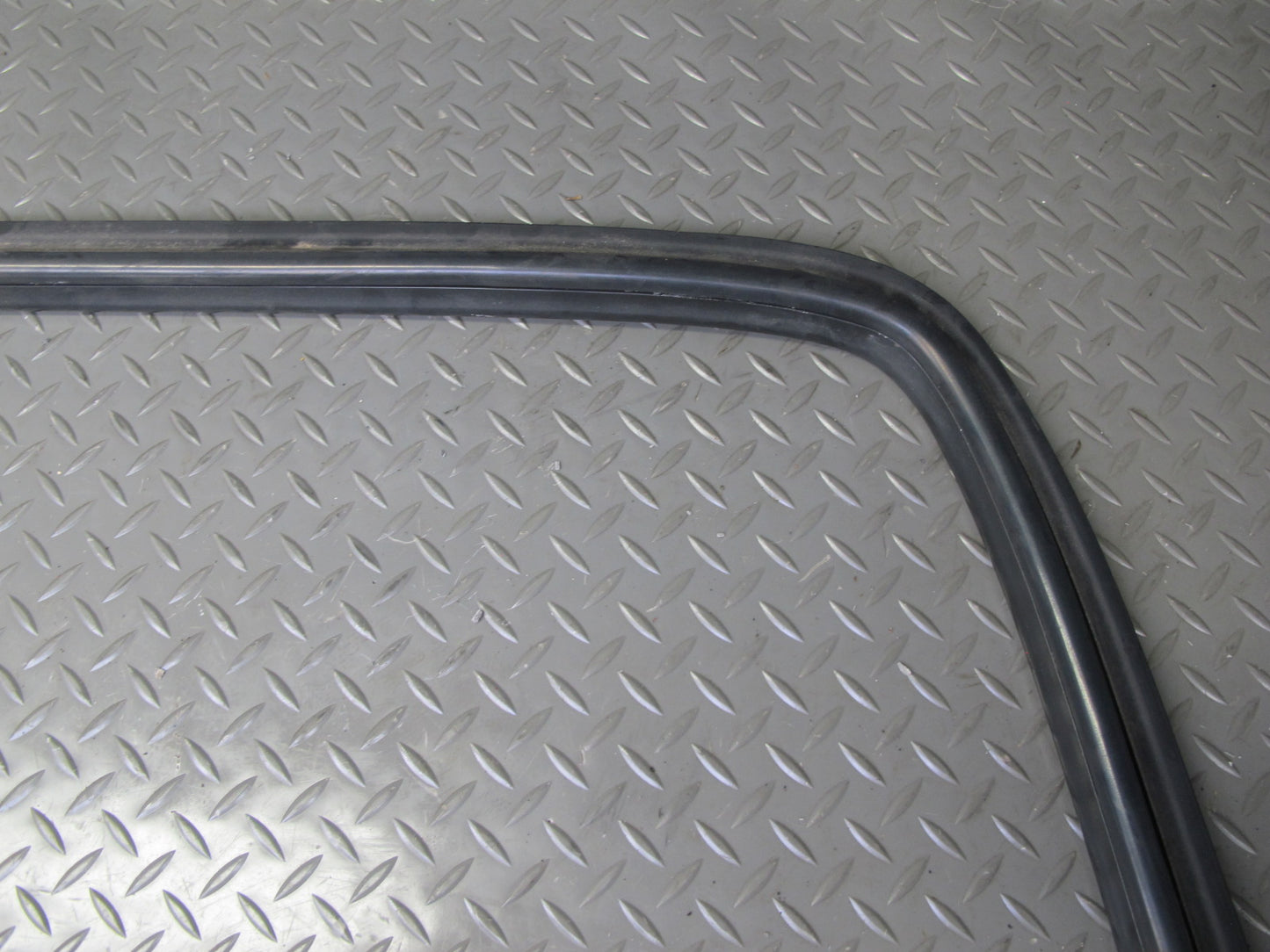 86-91 Mercedes W126 Rear Window Chrome Trim Molding Weatherstrip Seal Set OEM