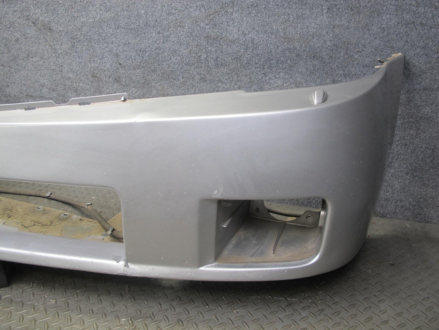 2004-2008 Cadillac XLR Front Bumper Cover Assembly Silver