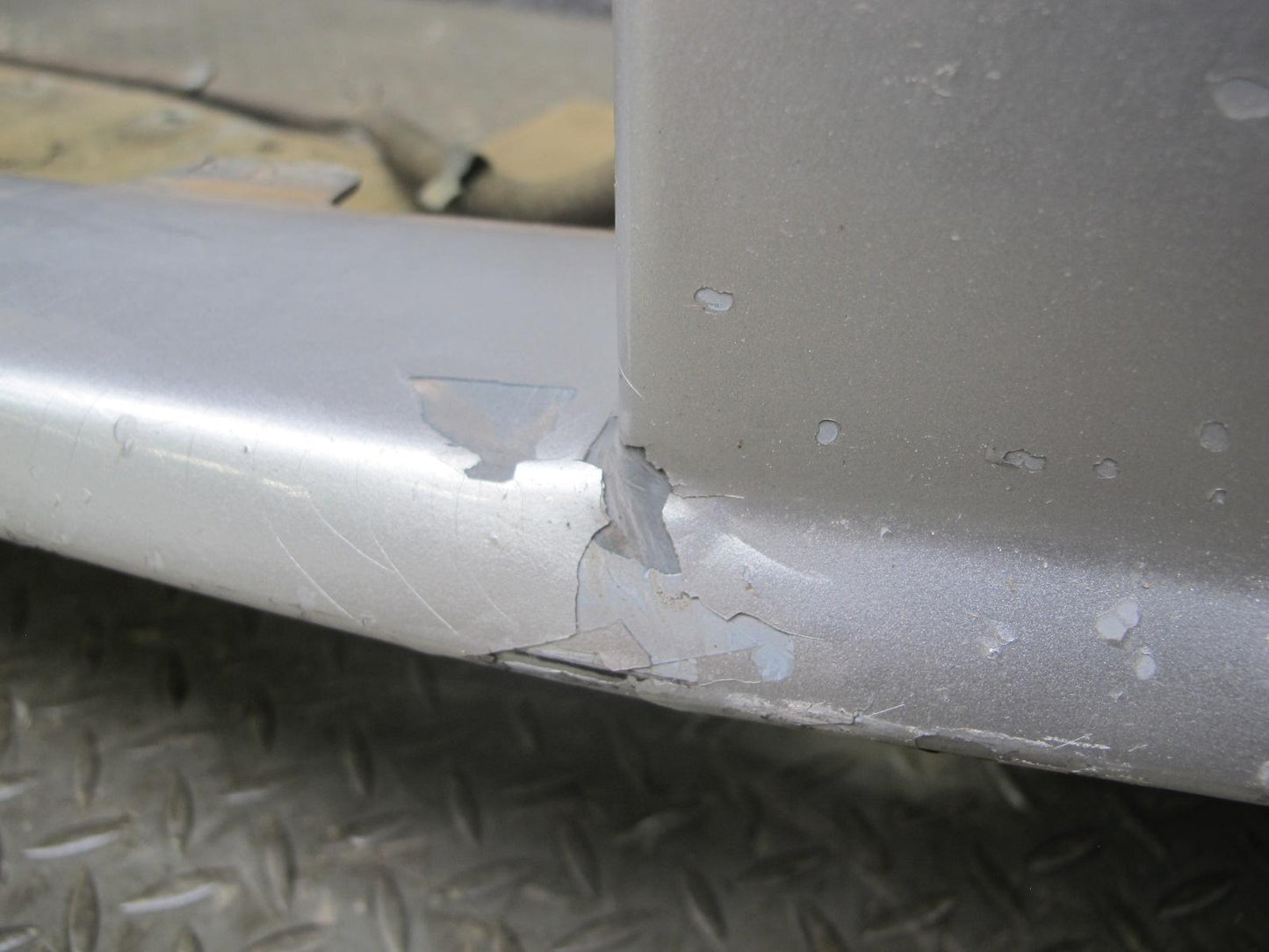 2004-2008 Cadillac XLR Front Bumper Cover Assembly Silver