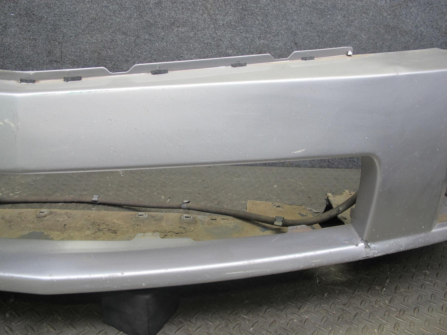 2004-2008 Cadillac XLR Front Bumper Cover Assembly Silver