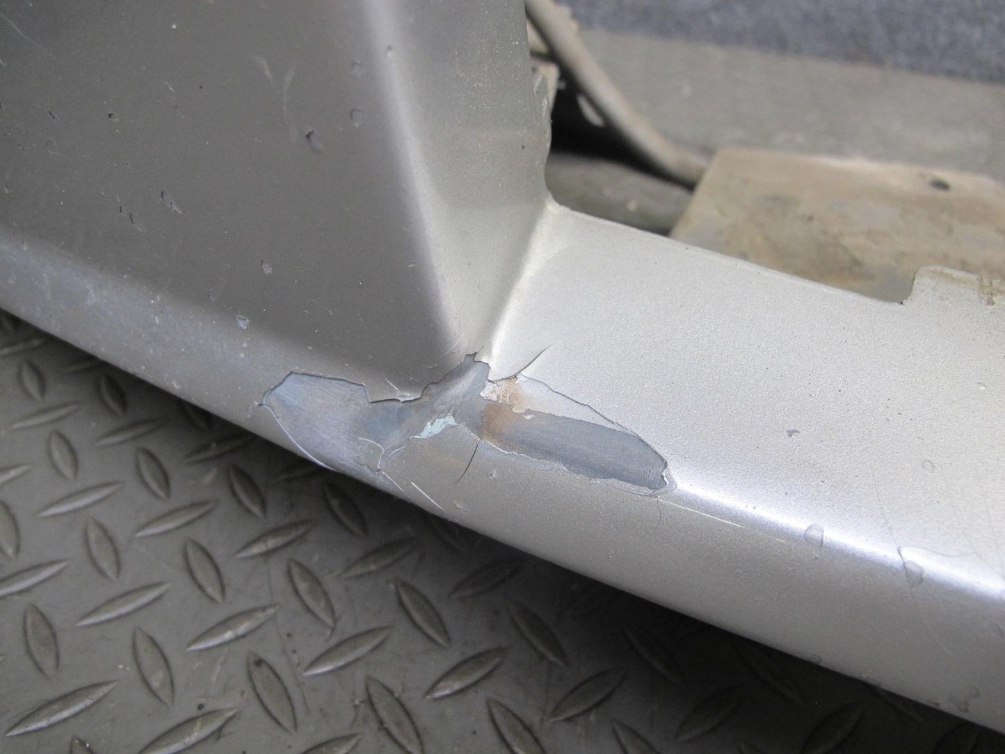 2004-2008 Cadillac XLR Front Bumper Cover Assembly Silver