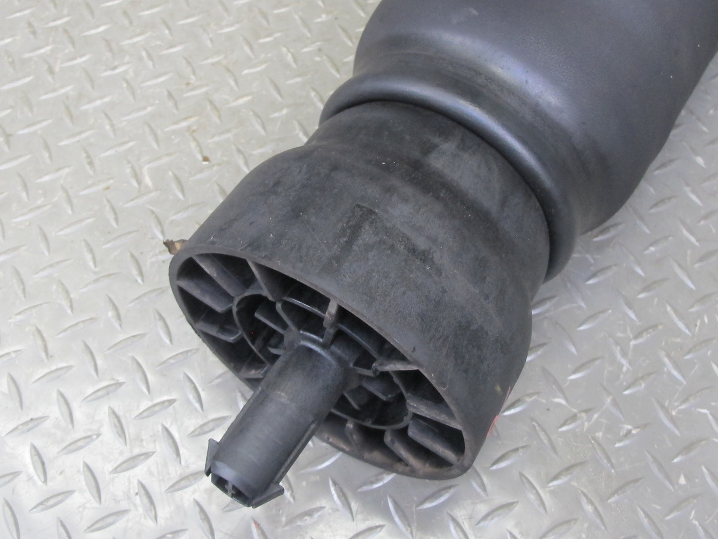 2013-2022 Range Rover L405 5.0 Supercharged Rear Right Air Strut Spring