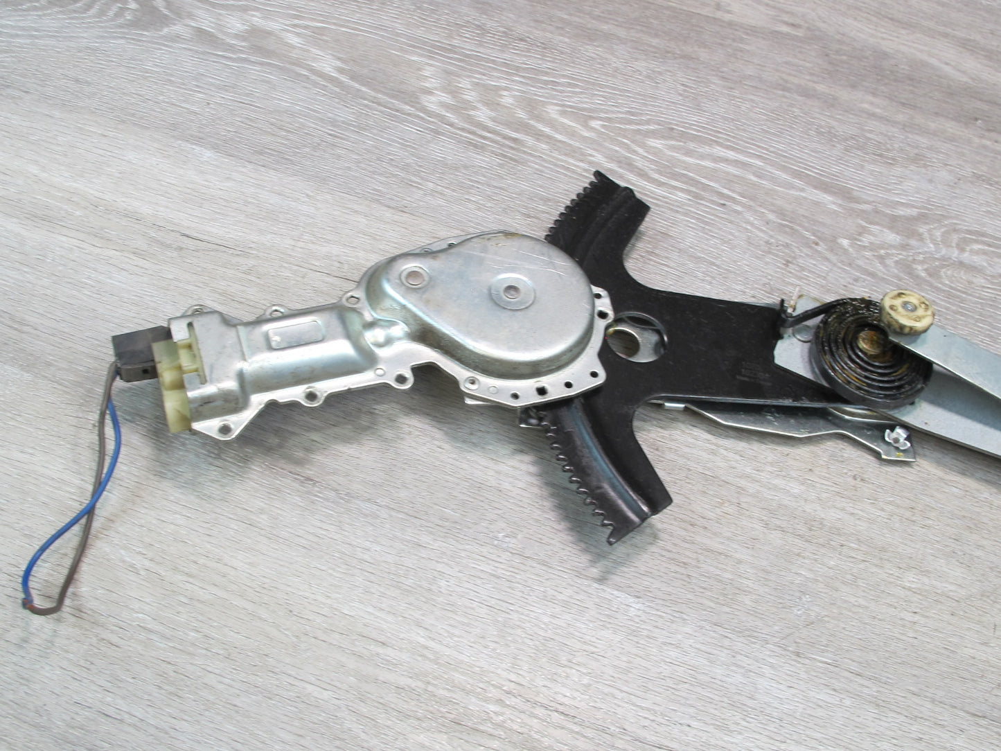 93-02 Chevrolet Camaro Front Right Passenger Door Window Regulator w Motor OEM