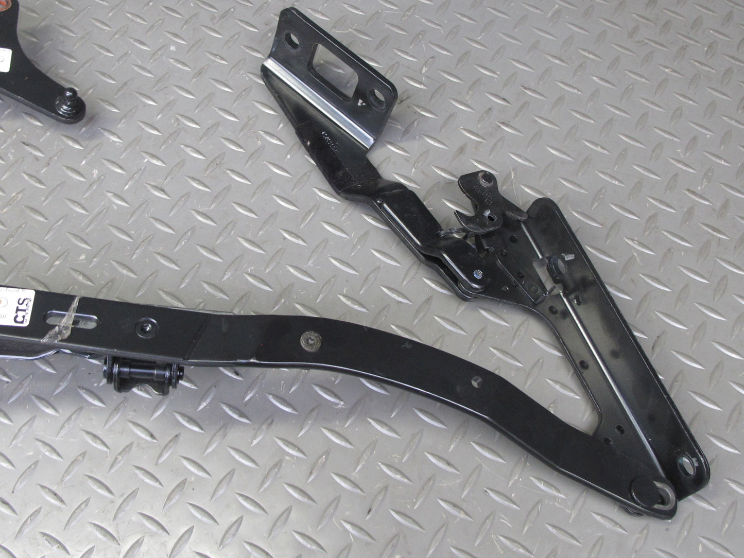 2004-2009 Cadillac XLR Front Left & Right Side Convertible TOP Hinge Bracket Set