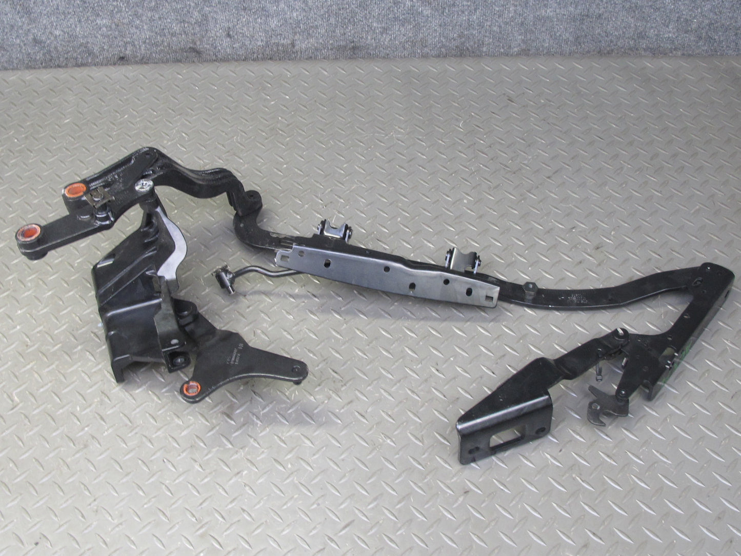 2004-2009 Cadillac XLR Front Left & Right Side Convertible TOP Hinge Bracket Set