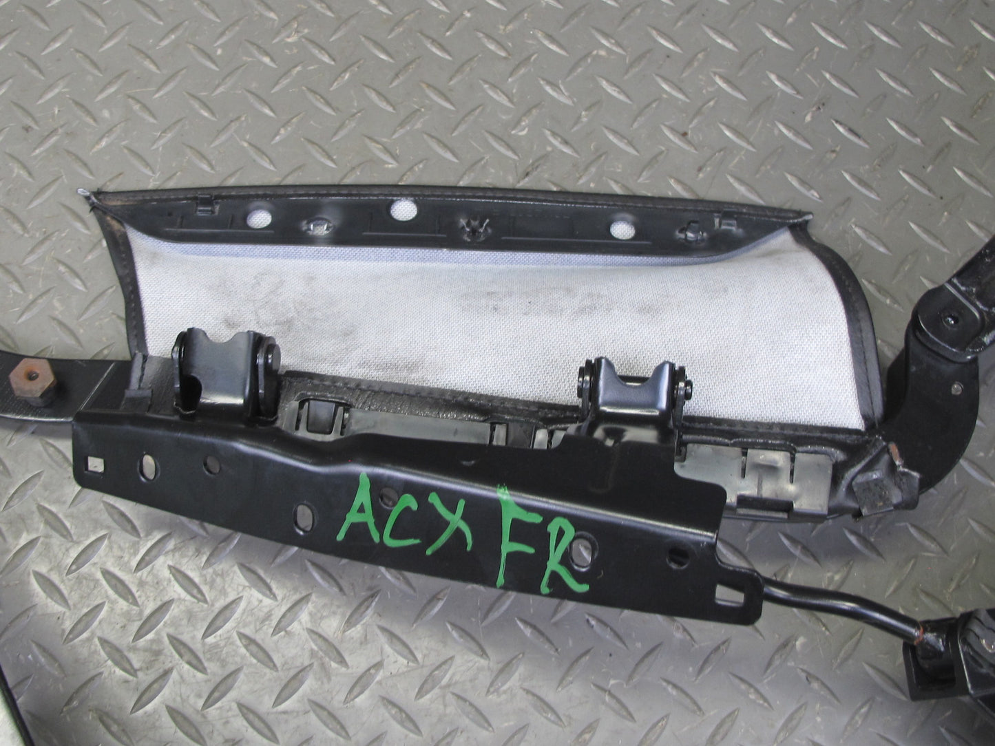 2004-2009 Cadillac XLR Front Left & Right Side Convertible TOP Hinge Bracket Set