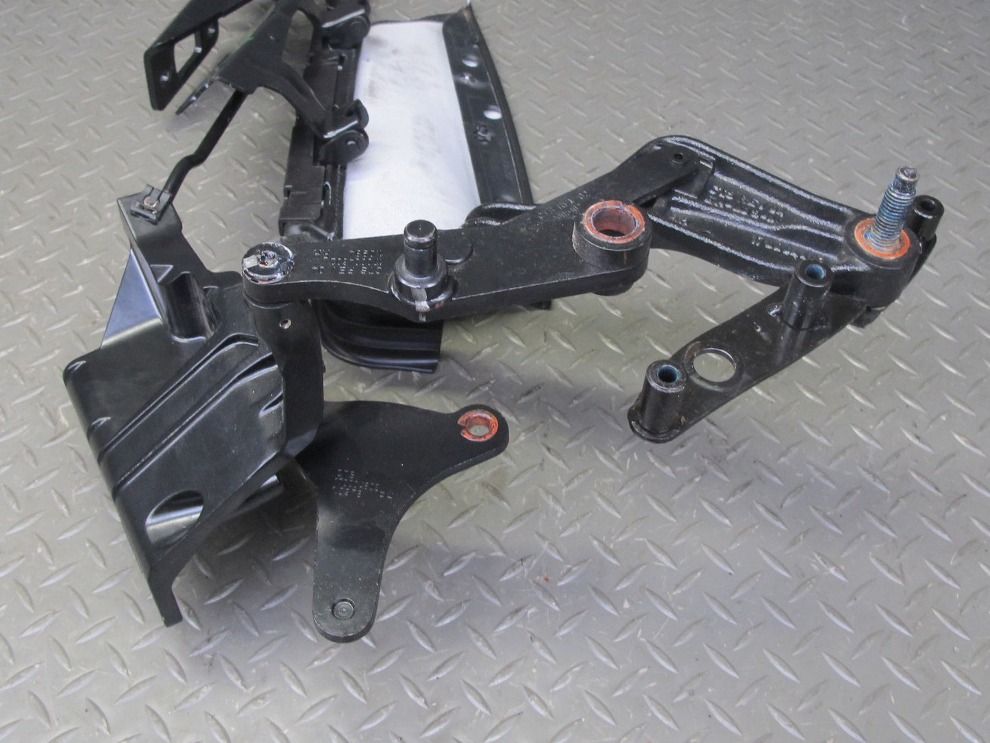 2004-2009 Cadillac XLR Front Left & Right Side Convertible TOP Hinge Bracket Set