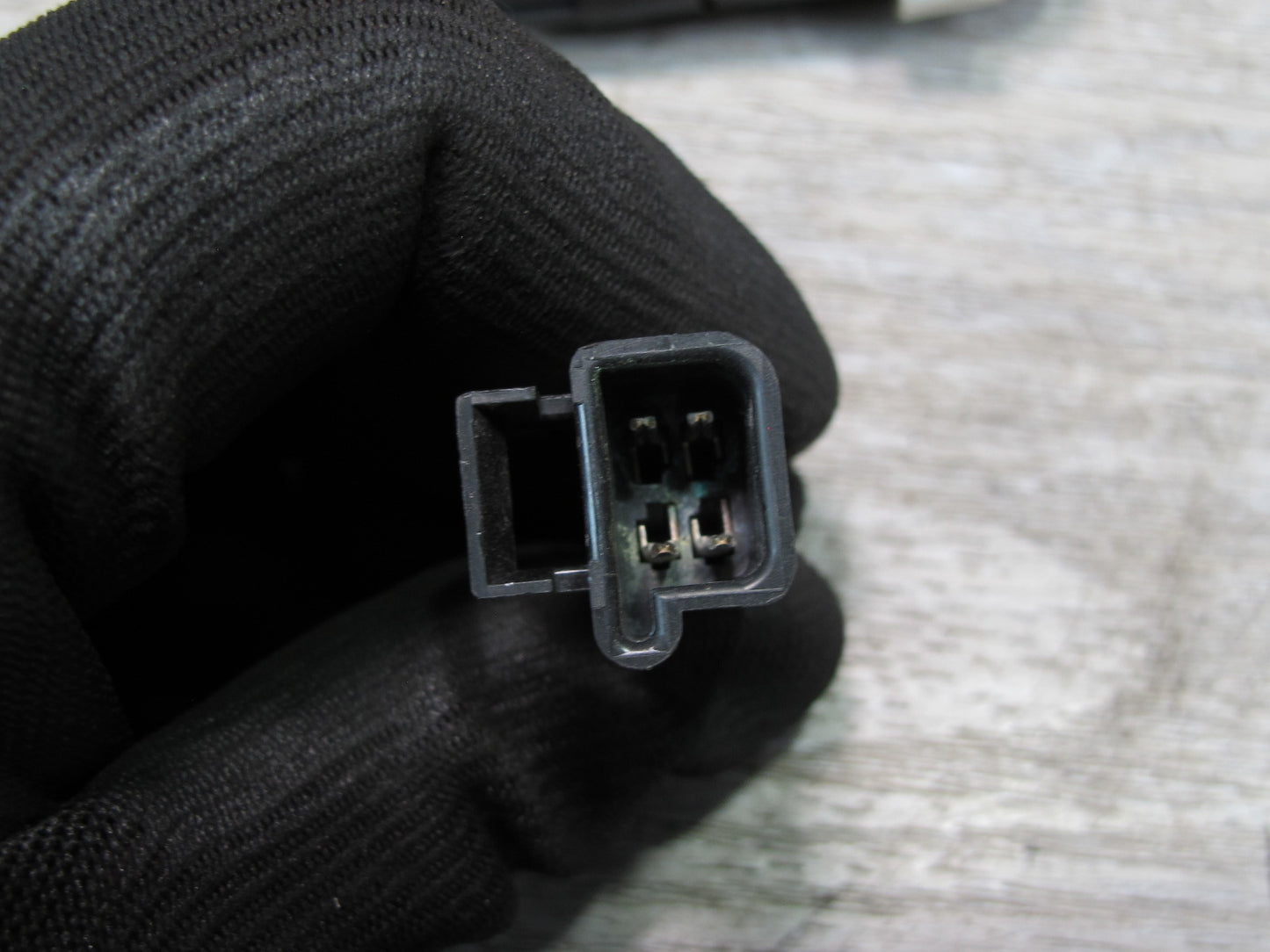 96-02 Chevrolet Camaro Anti Theft Alarm Shock Security Sensor 10268461 OEM