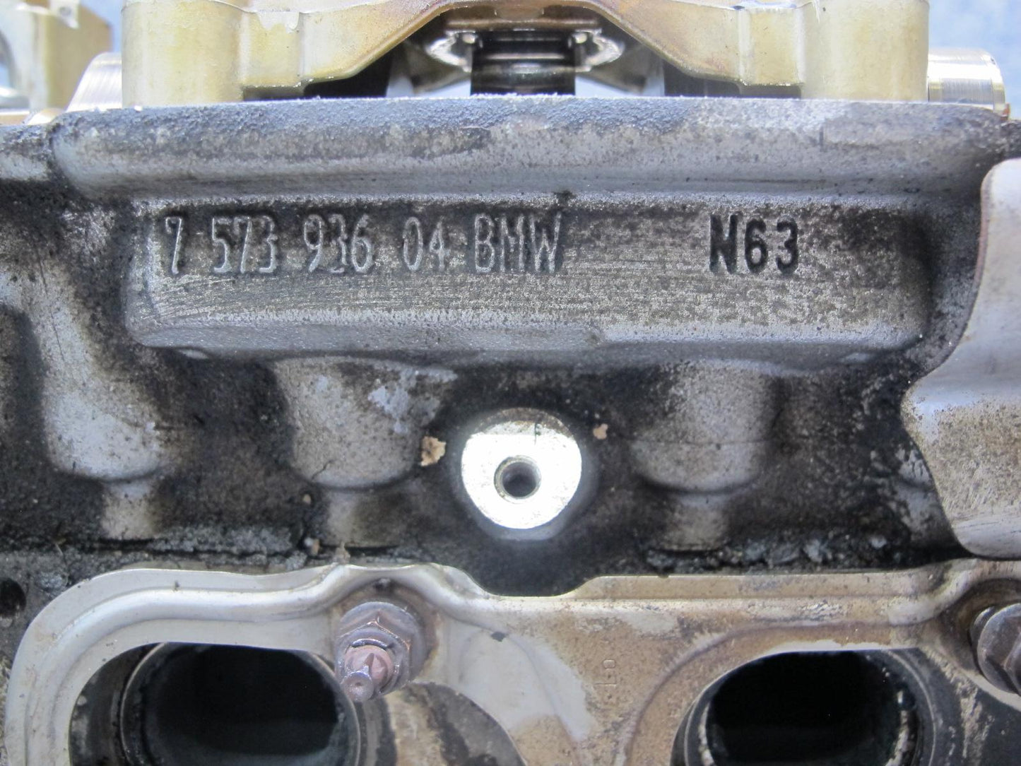 12-14 BMW F12 F13 4.4L N63 Engine Motor Right Cylinder Head w Camshafts 153k OEM