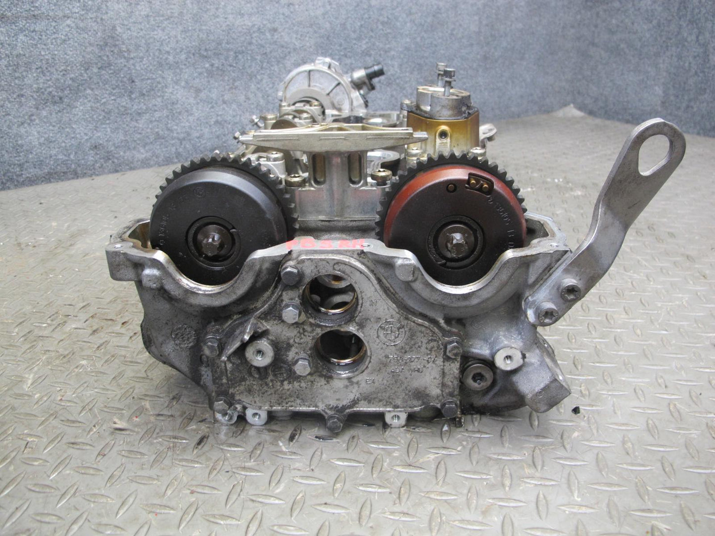 12-14 BMW F12 F13 4.4L N63 Engine Motor Right Cylinder Head w Camshafts 153k OEM