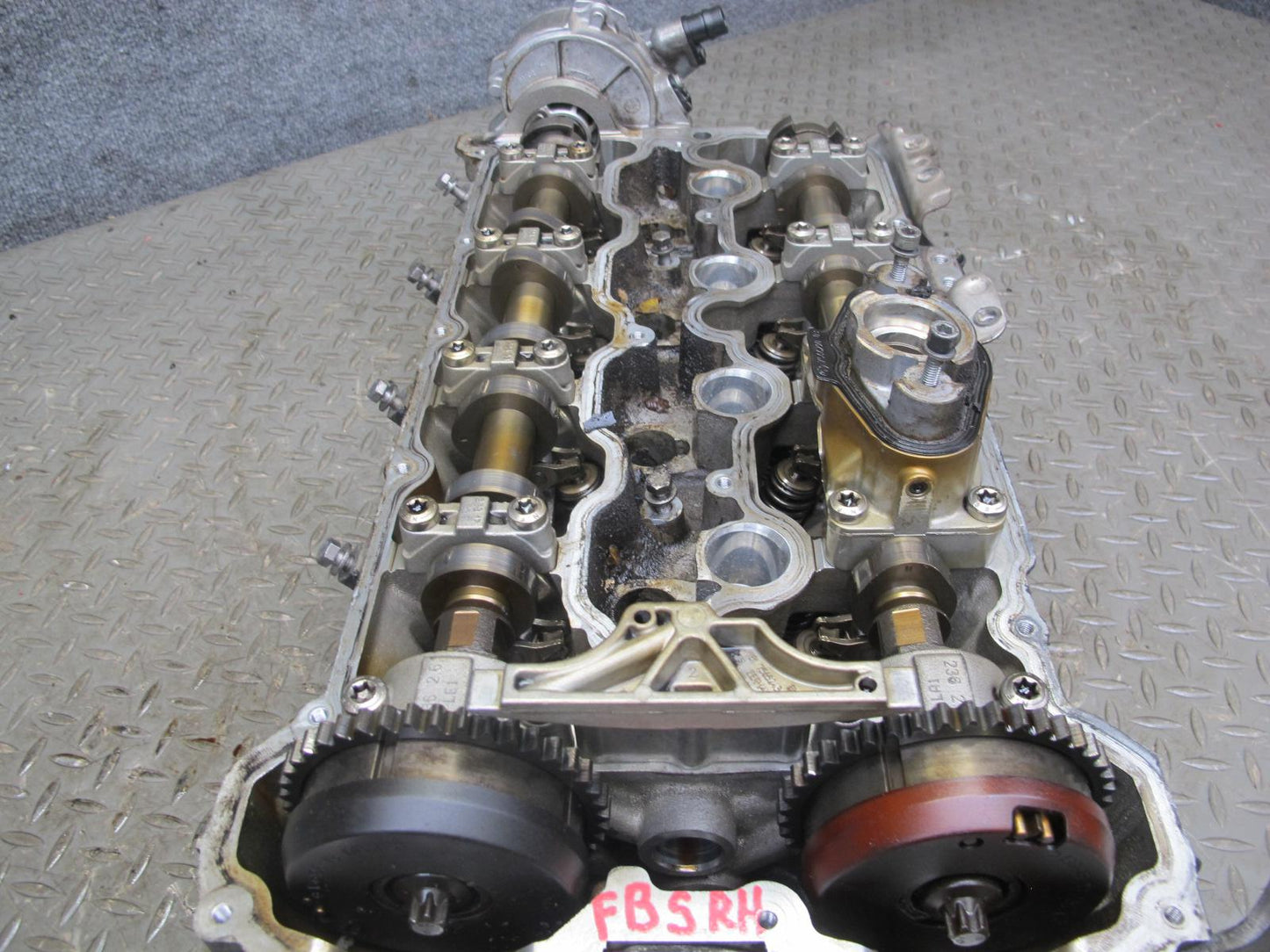 12-14 BMW F12 F13 4.4L N63 Engine Motor Right Cylinder Head w Camshafts 153k OEM