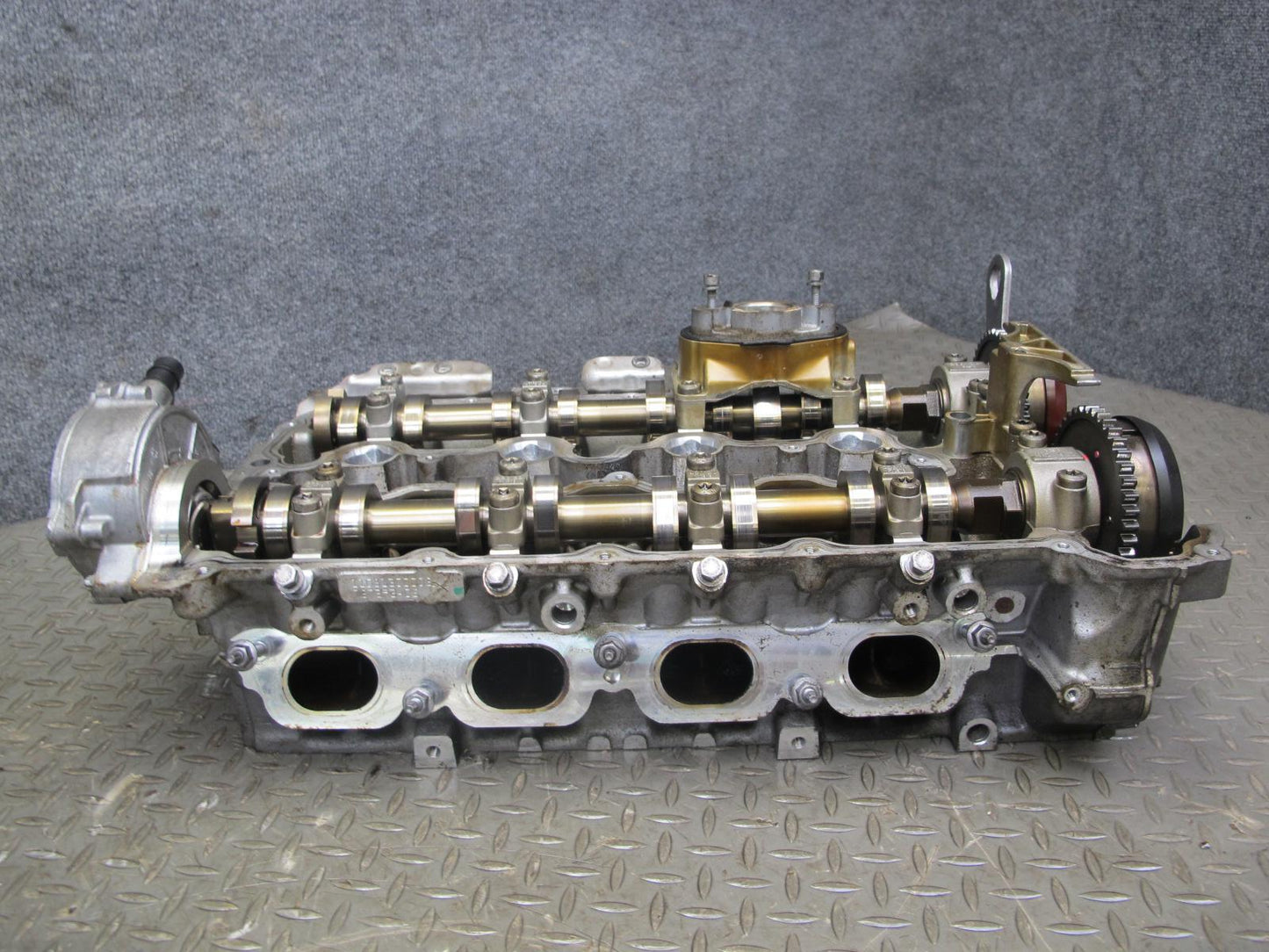 12-14 BMW F12 F13 4.4L N63 Engine Motor Right Cylinder Head w Camshafts 153k OEM