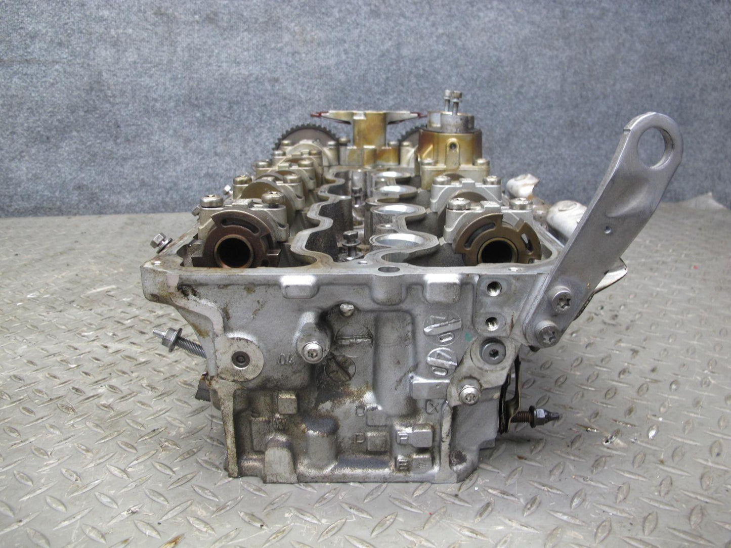 12-14 BMW F12 F13 4.4L N63 Engine Motor Left Cylinder Head w Camshafts 153k OEM