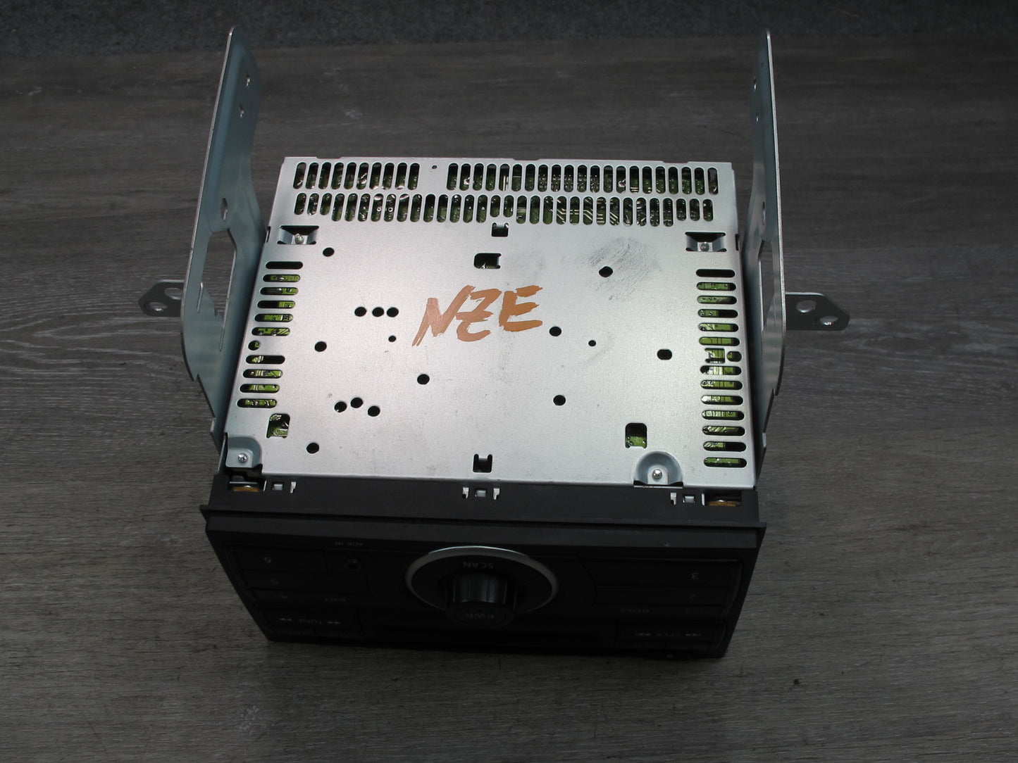 09-14 Nissan Z34 370Z AM FM Radio CD Player Head Unit 28185-1EA0A OEM