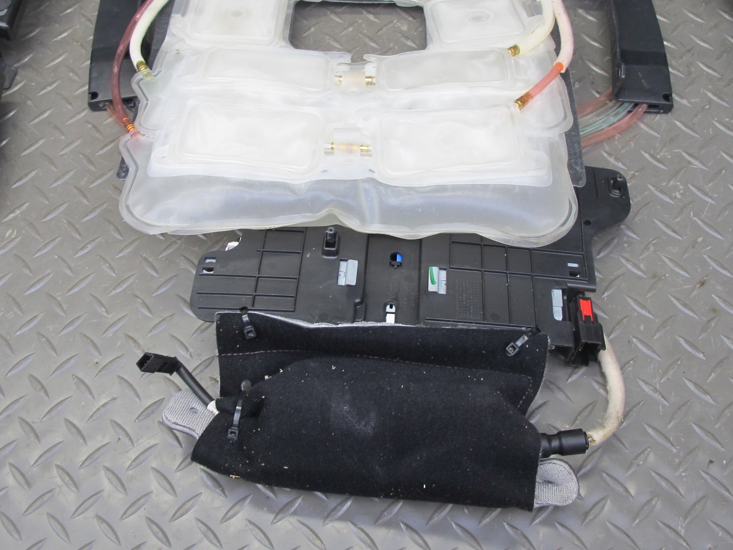 2013-2017 Land Range Rover L405 Front Right Seat Lumbar Cushion Bladder Bolster