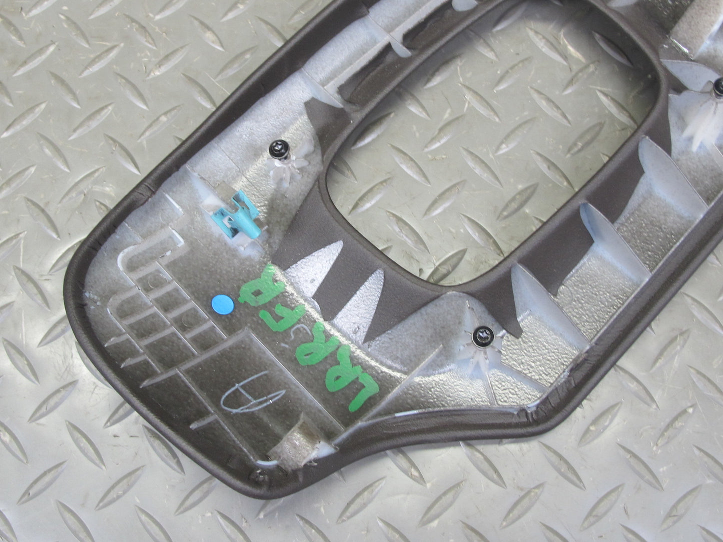 2013-2017 Land Range Rover L405 Front Right Seat Adjust Trim Cover Panel