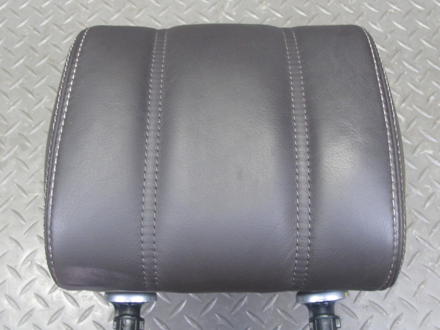 2013-2017 Land Range Rover L405 Front Right Leather Headrest w Screen Espresso