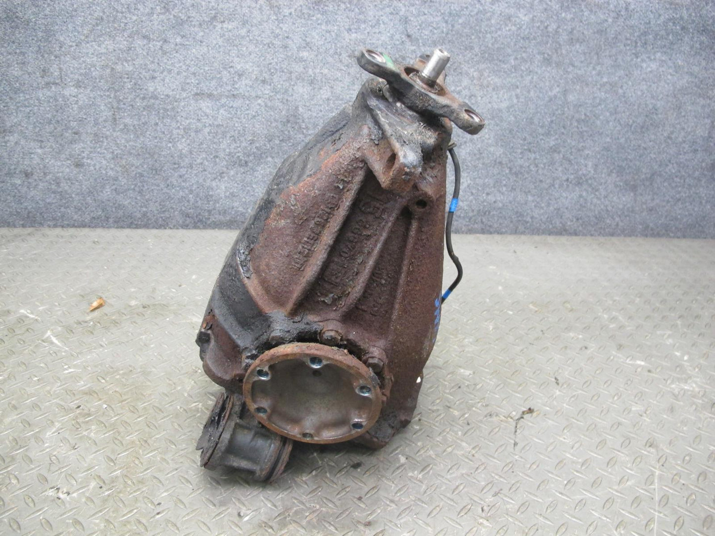 86-91 Mercedes W126 560SEC 560SEL Rear Differential Carrier 2.47 Ratio OEM