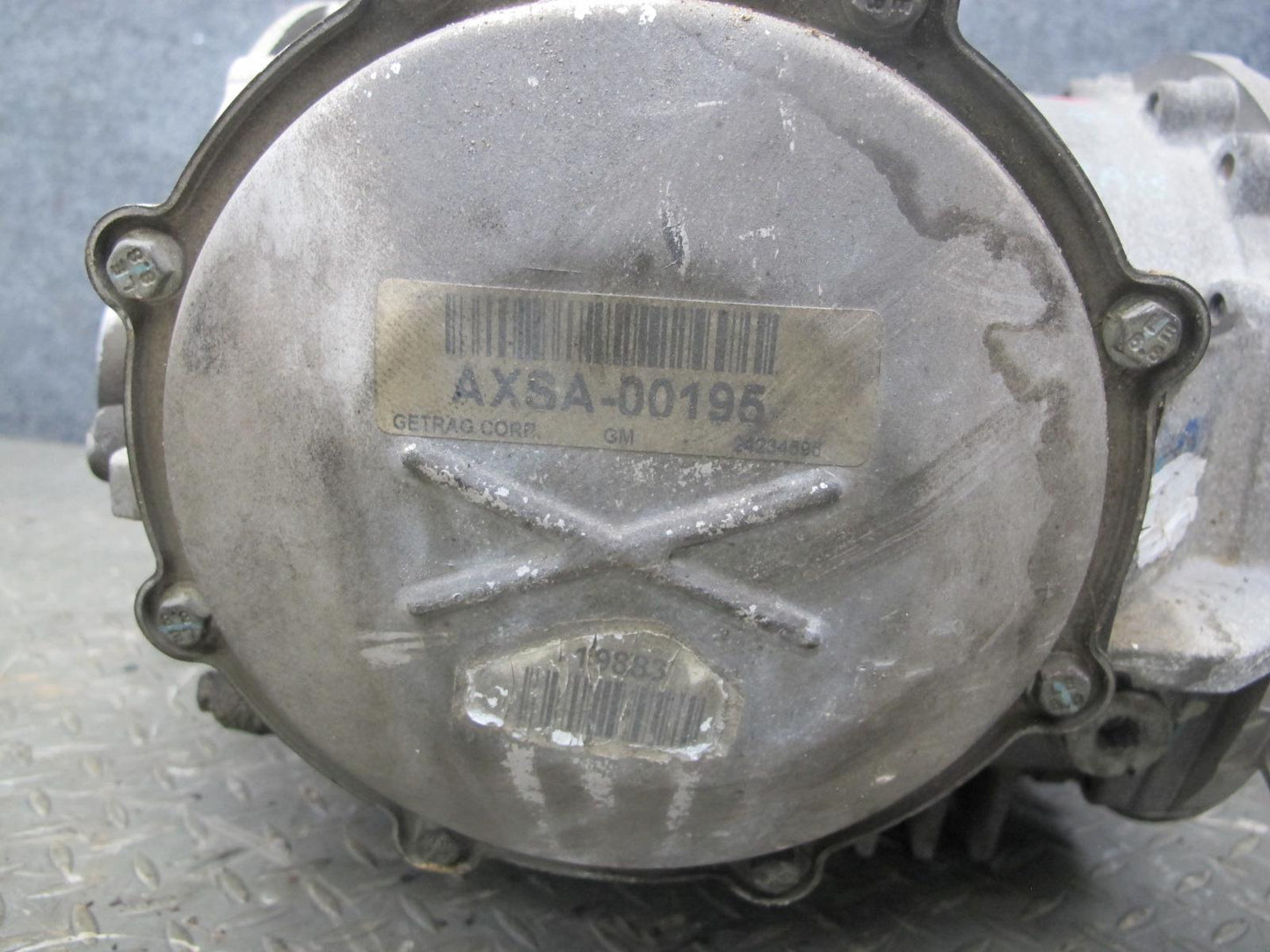 2004-2006 Cadillac XLR 4.6L Rear Differential Axle Carrier Assembly 2.93 Ratio