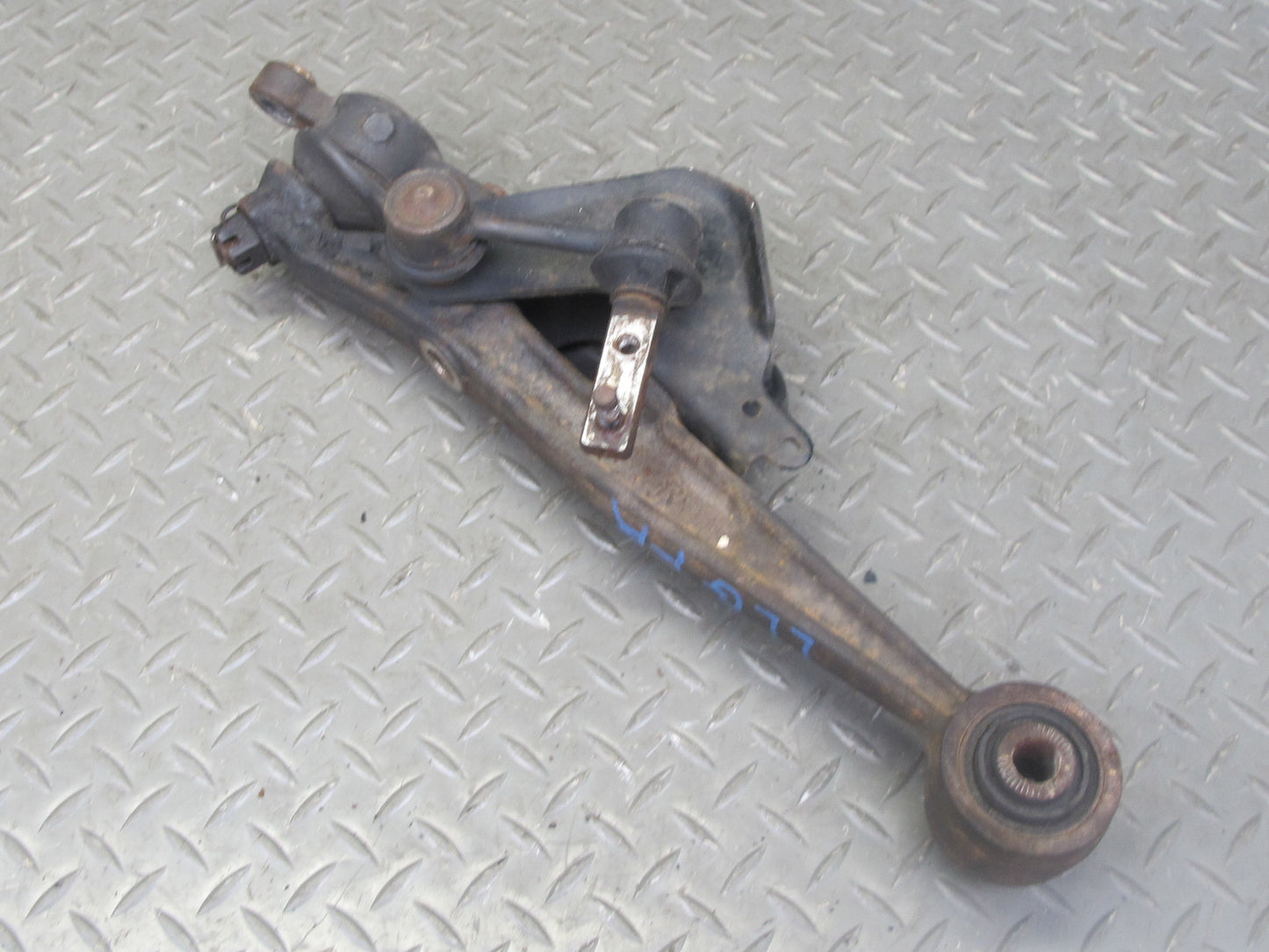 98-05 Lexus JZS160L GS400 GS430 GS300 Front Right Lower Control Arm w Link OEM