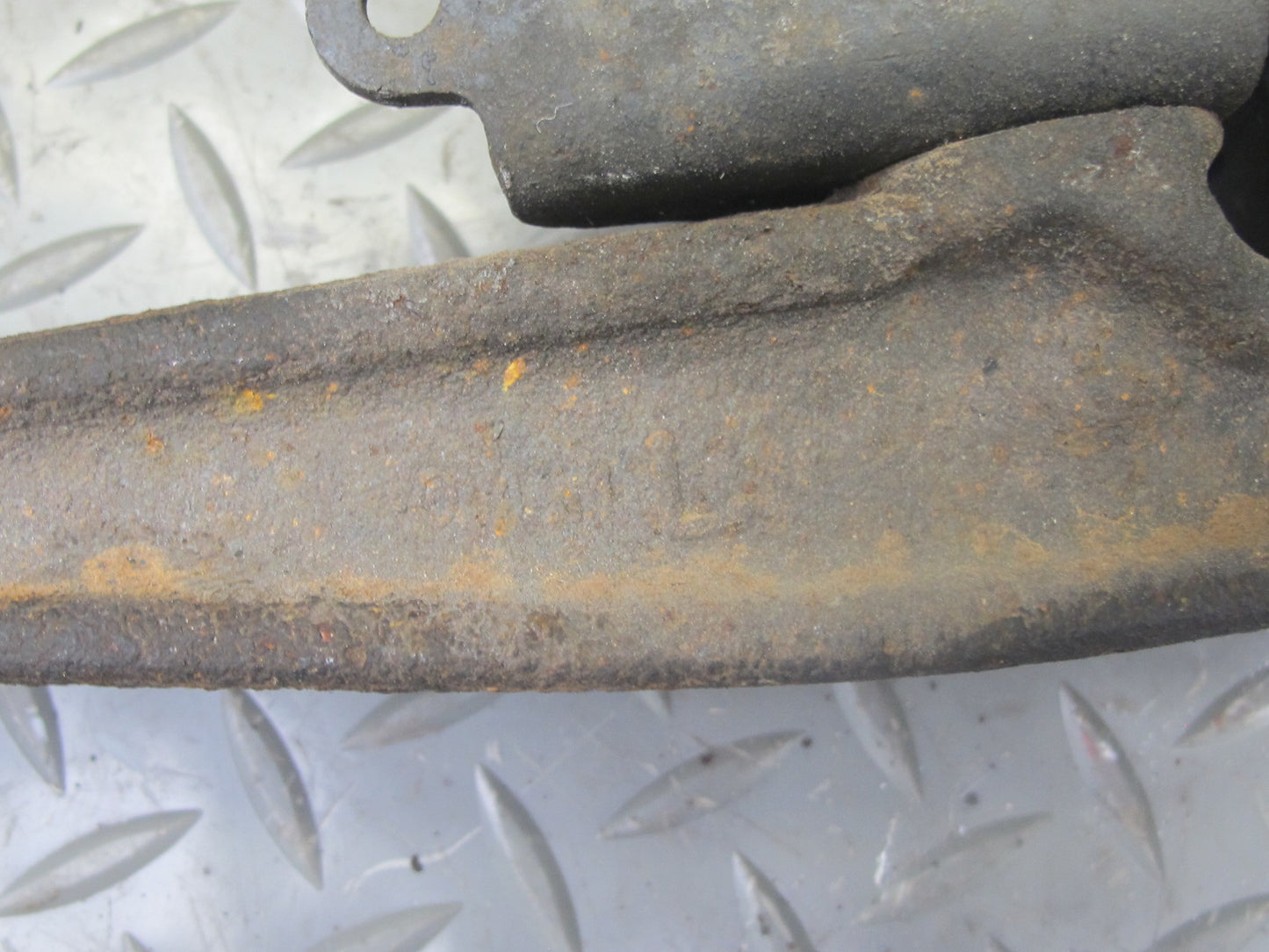 98-05 Lexus JZS160L GS400 GS430 GS300 Front Left Lower Control Arm w Link OEM
