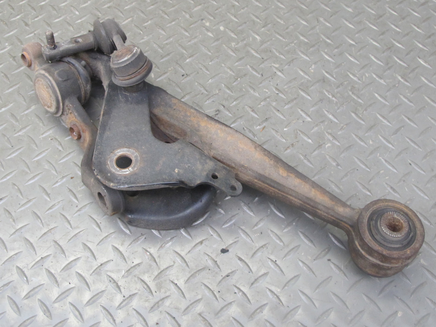 98-05 Lexus JZS160L GS400 GS430 GS300 Front Left Lower Control Arm w Link OEM