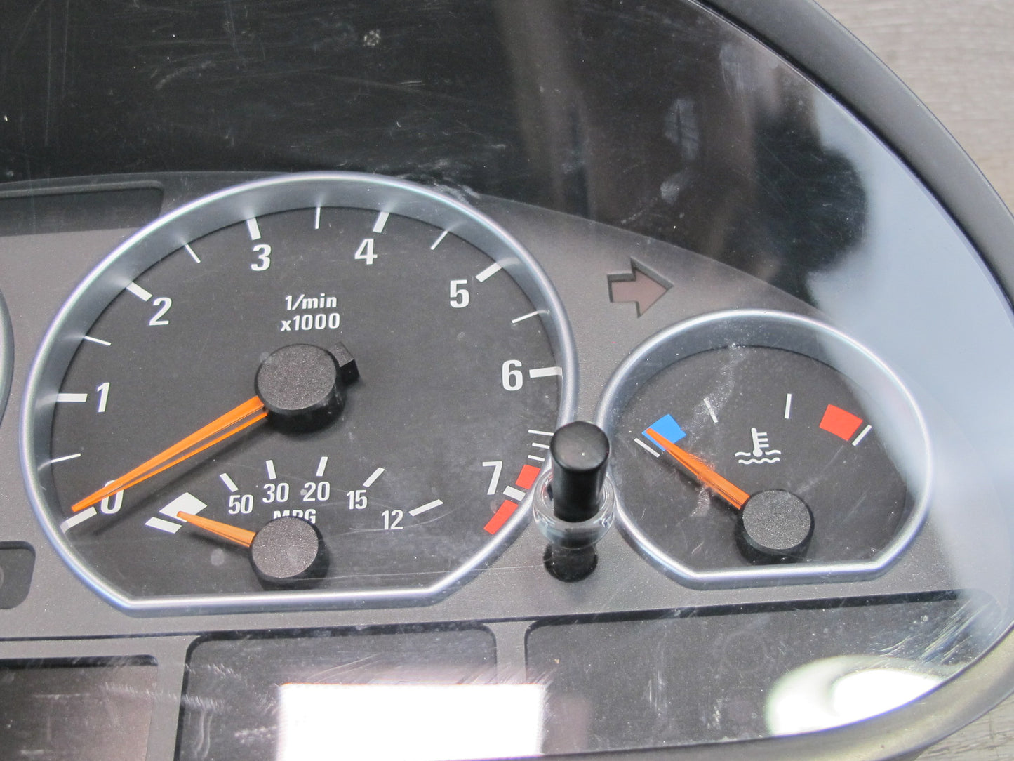 2001-2005 BMW E46 330i Instrument Cluster Gauge Speedometer 7896516