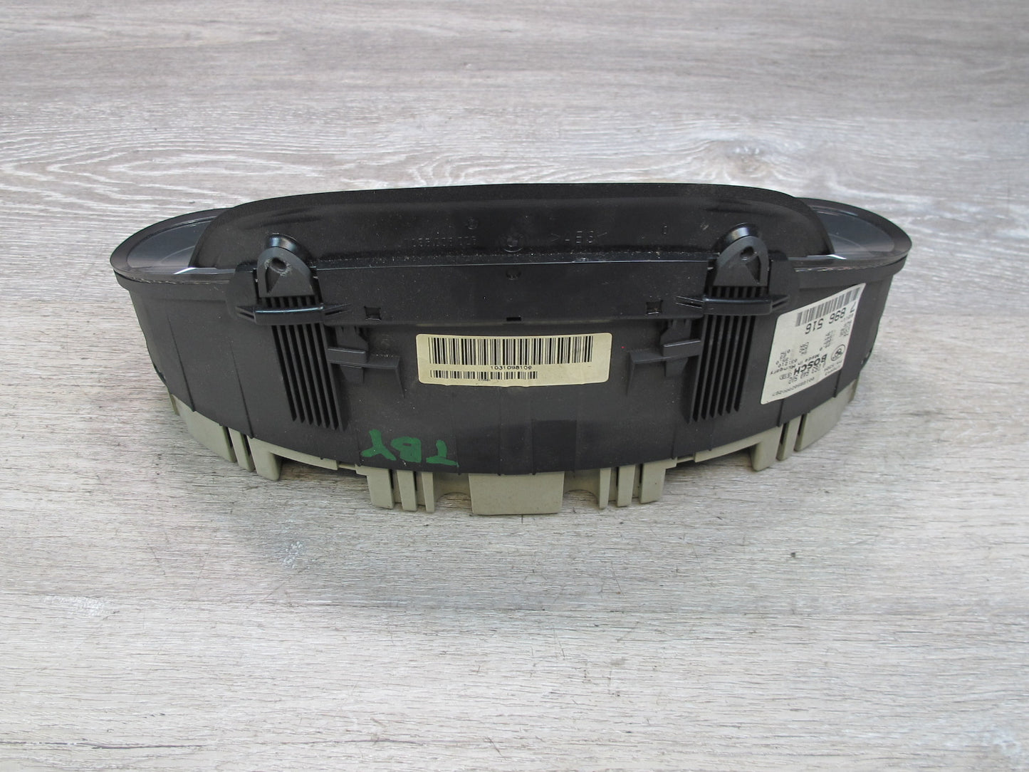 2001-2005 BMW E46 330i Instrument Cluster Gauge Speedometer 7896516