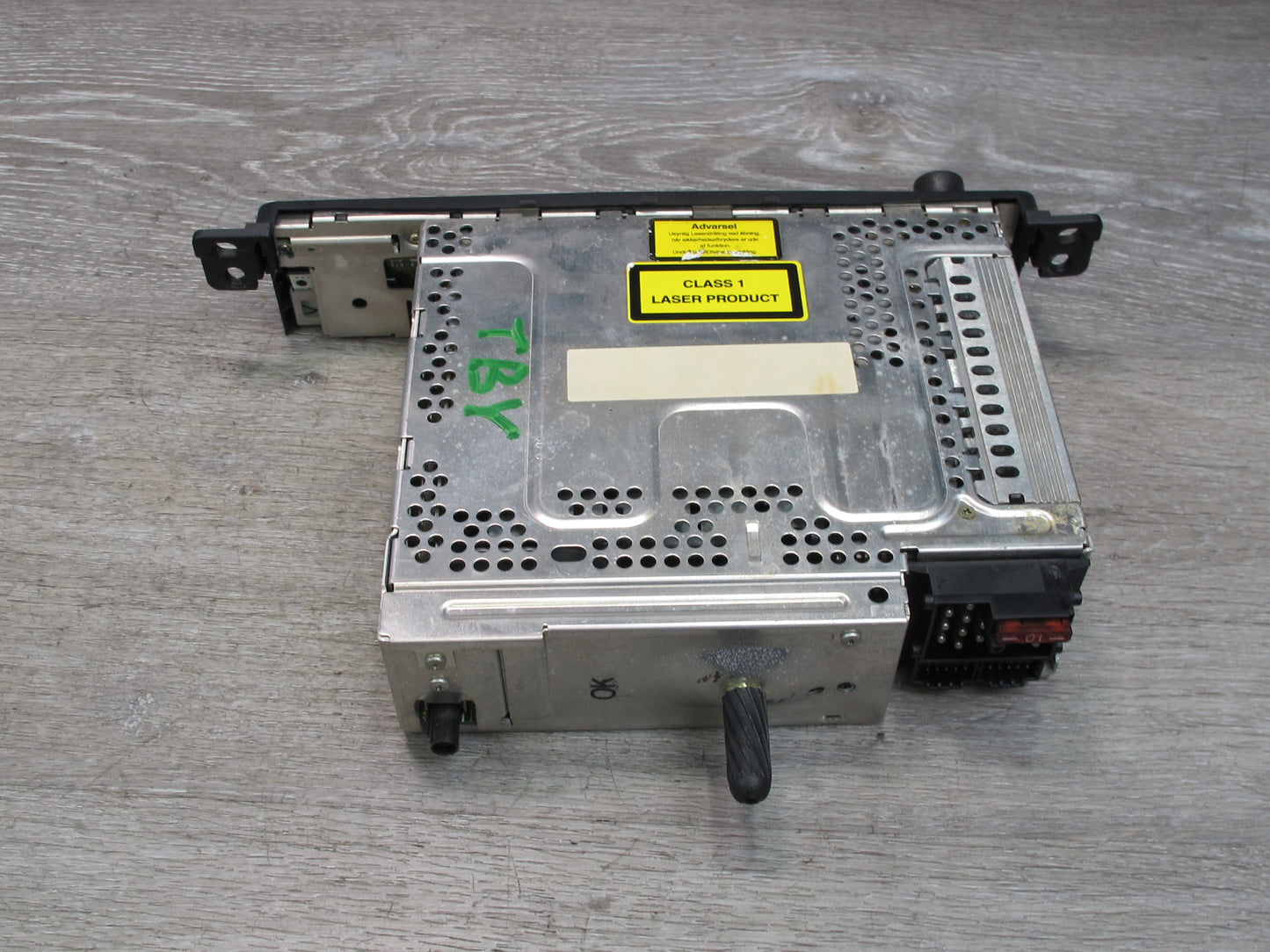 2001-2004 BMW E46 Radio Business CD Player Receiver 6927902