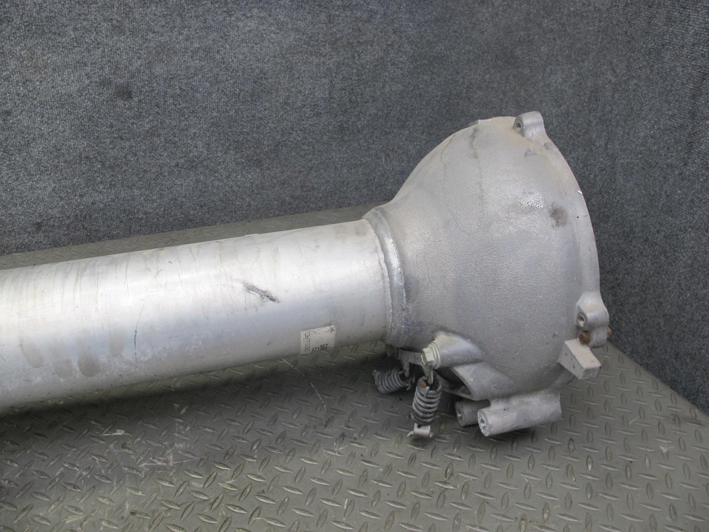 2004-2006 Cadillac XLR Rear Axle Drive Shaft Torque Tube Support 12566923