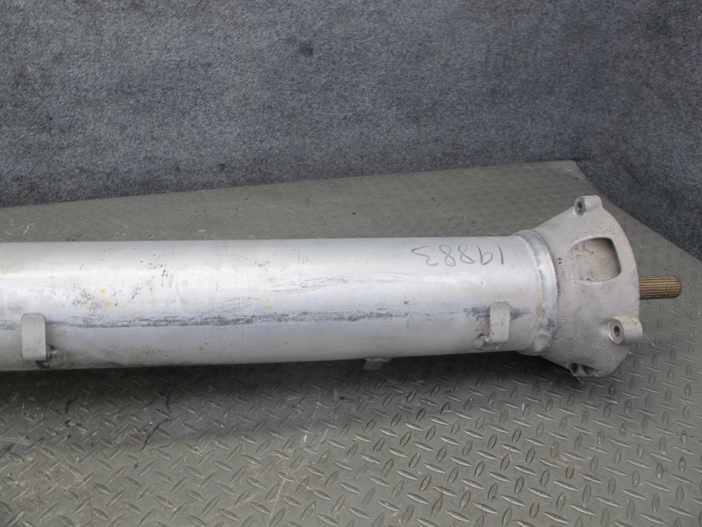 2004-2006 Cadillac XLR Rear Axle Drive Shaft Torque Tube Support 12566923