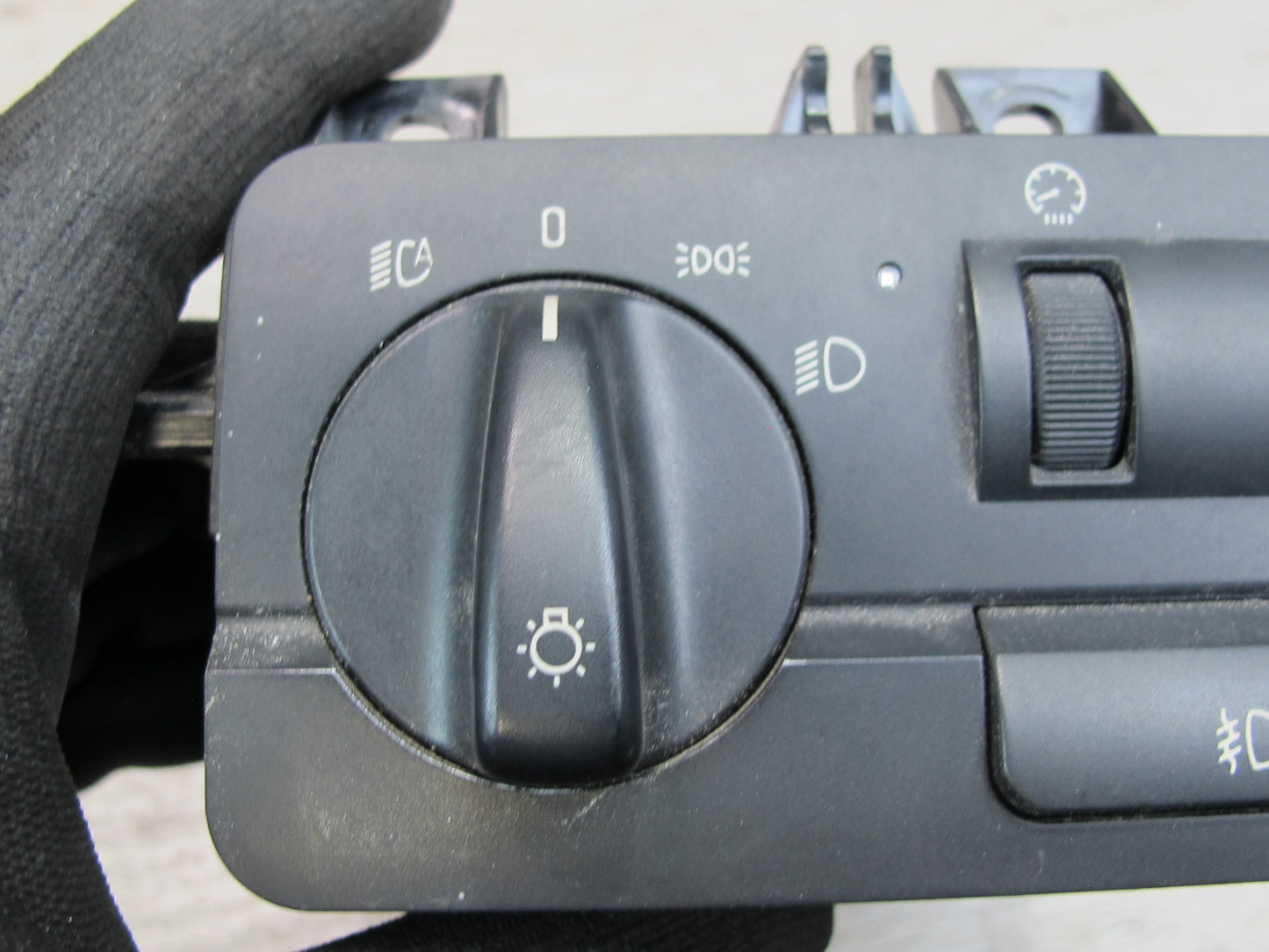 2004-2006 BMW E46 Headlight Fog Light Dimmer Switch 6936828