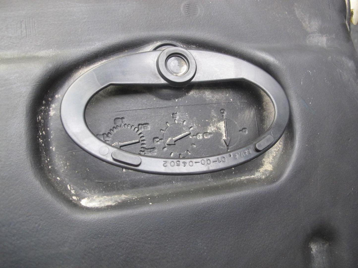 2004-2009 Cadillac XLR Right Left Gas Fuel Tank Reservoir W/ Cross Over Tube Set