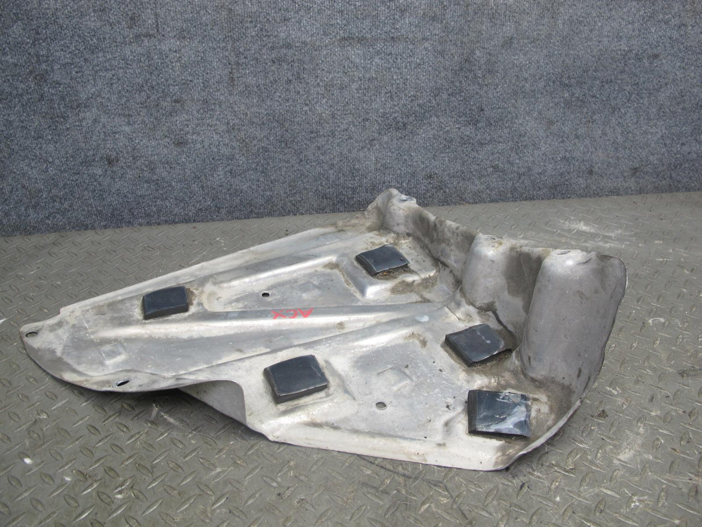 2004-2009 Cadillac XLR Right Left Gas Fuel Tank Heat Shield Set