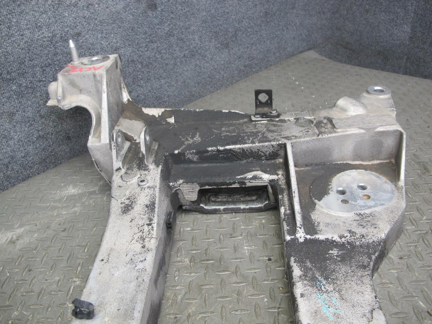 2004-2009 Cadillac XLR Front Engine Sub Frame Subframe Crossmember Cradle