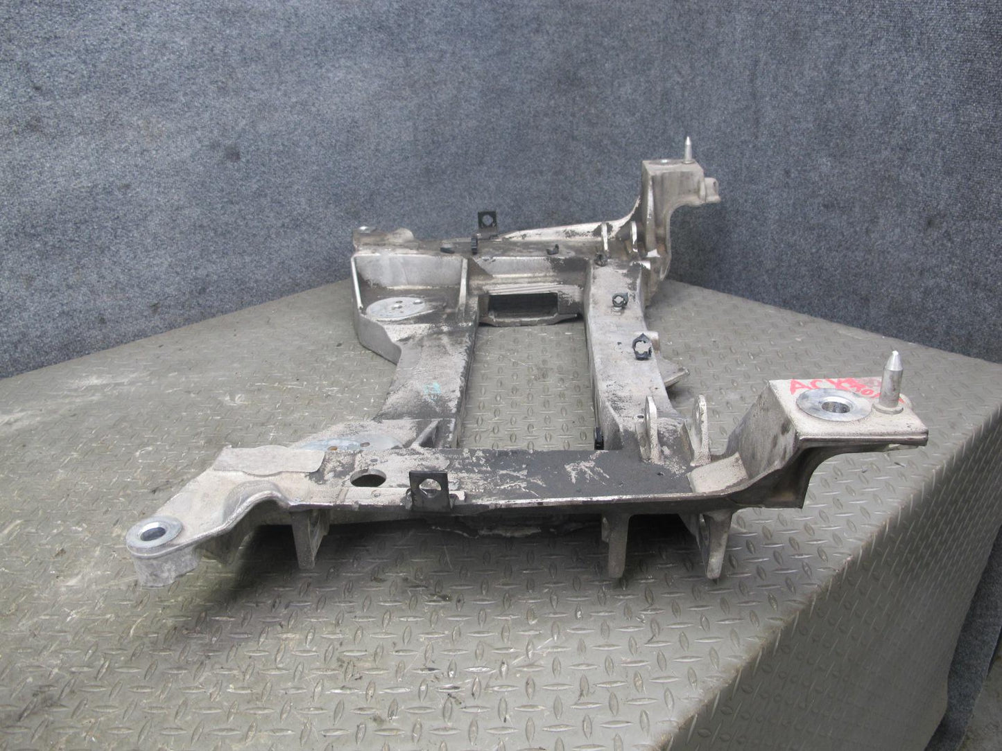 2004-2009 Cadillac XLR Front Engine Sub Frame Subframe Crossmember Cradle