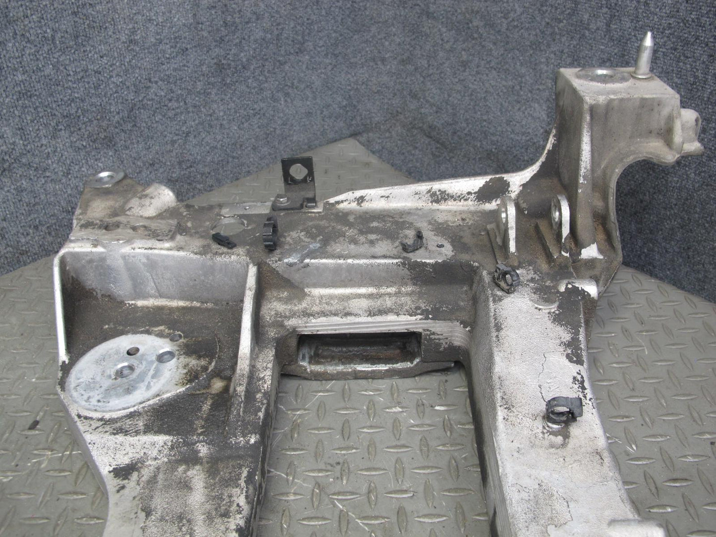 2004-2009 Cadillac XLR Front Engine Sub Frame Subframe Crossmember Cradle
