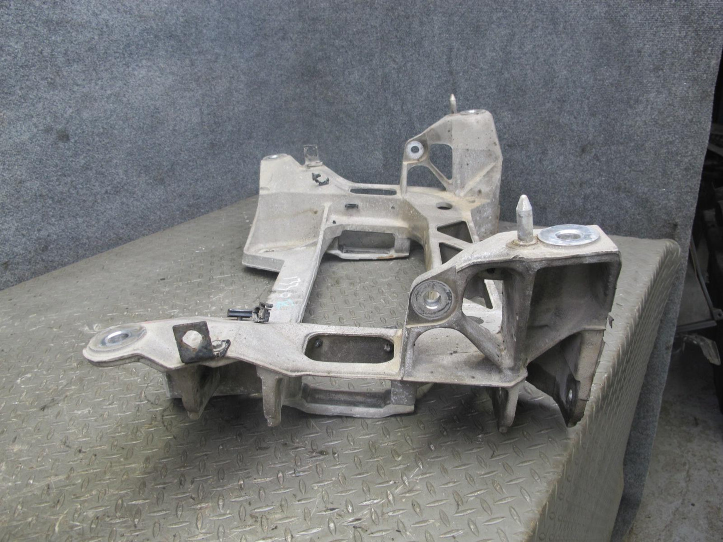 2004-2008 Cadillac XLR Rear Engine Sub Frame Subframe Crossmember Cradle