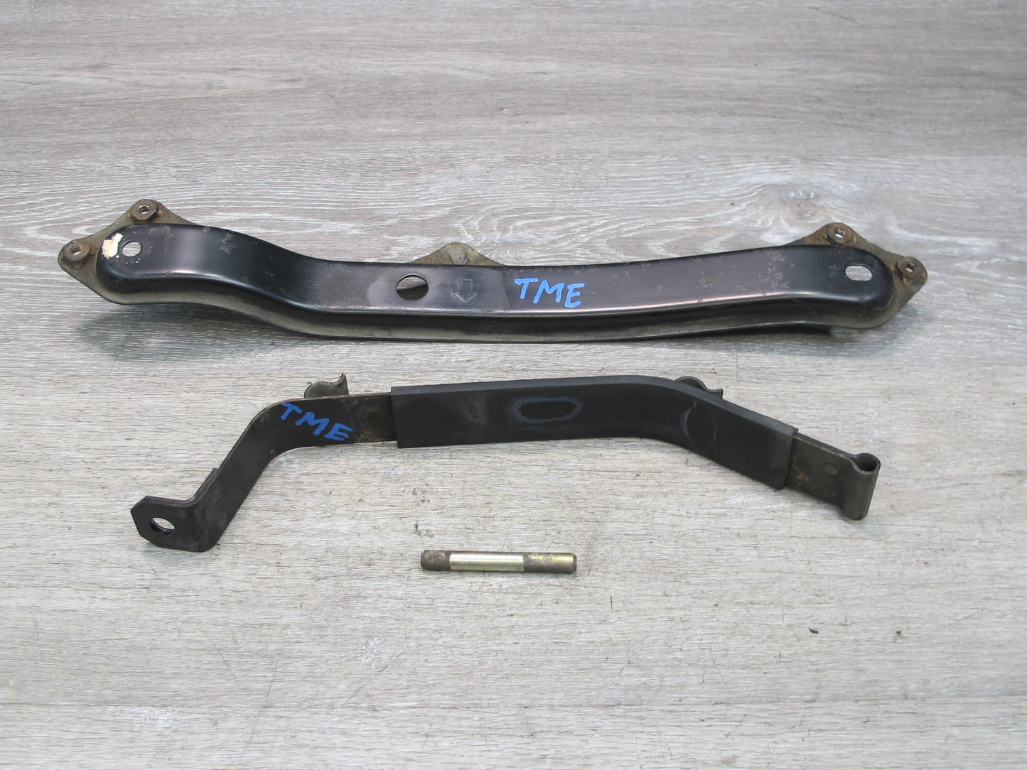 91-95 Toyota AW15 MR2 Fuel Tank Strap Mount Bracket Brace Set OEM