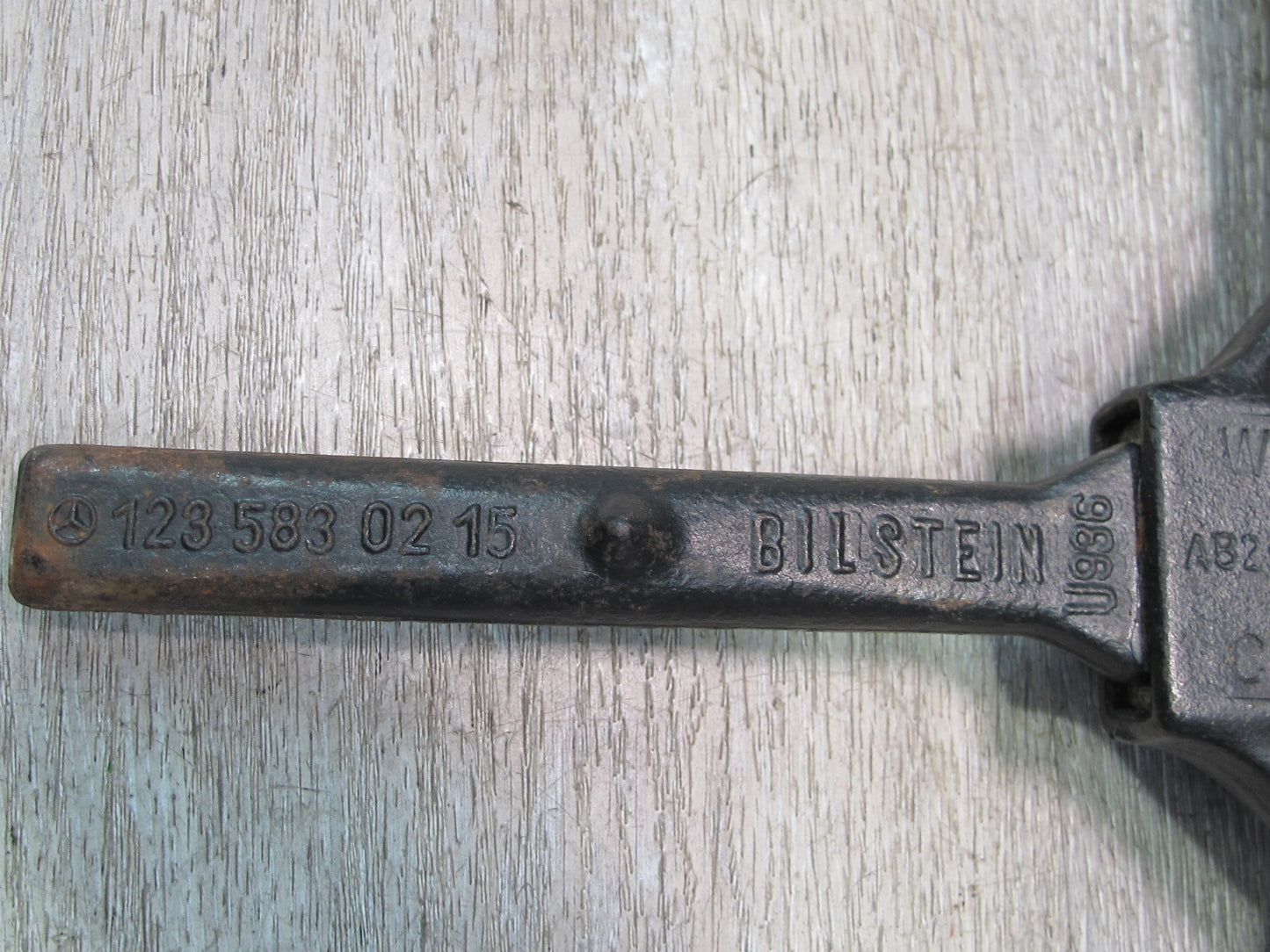75-85 Mercedes W123 Emergency Spare Tire Lift Jack Tool 1235830215 OEM