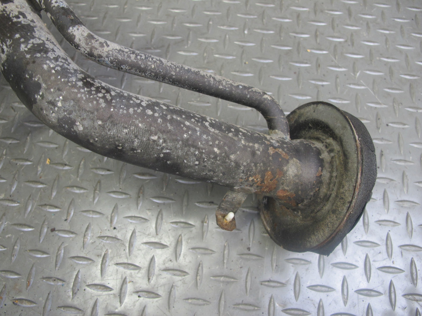90-96 Nissan Z32 300ZX 2+0 Fuel Tank Filler Neck Pipe w Cap OEM