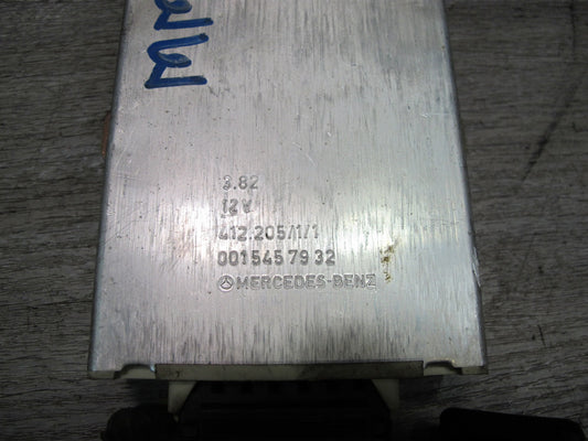81-85 Mercedes W123 Cruise Control  Module 0015457932 OEM