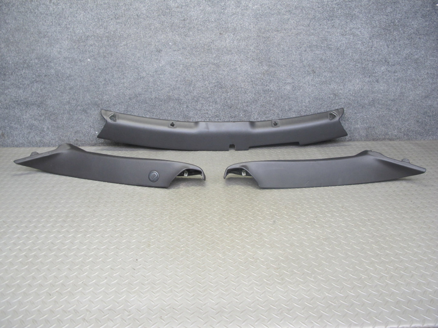 2004-2009 Cadillac XLR Dashboard Upper Trim Left Right A Pillar Cover Panel Set