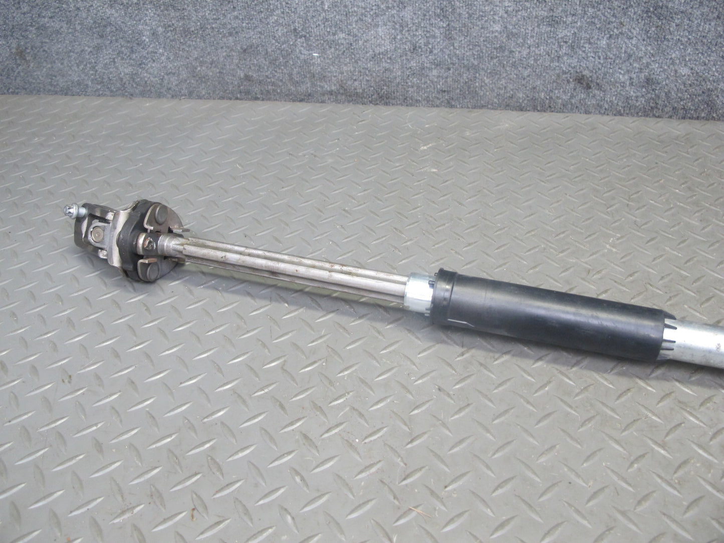 2013-2019 Land Range Rover L405 Steering Column U Joint Intermediate Shaft
