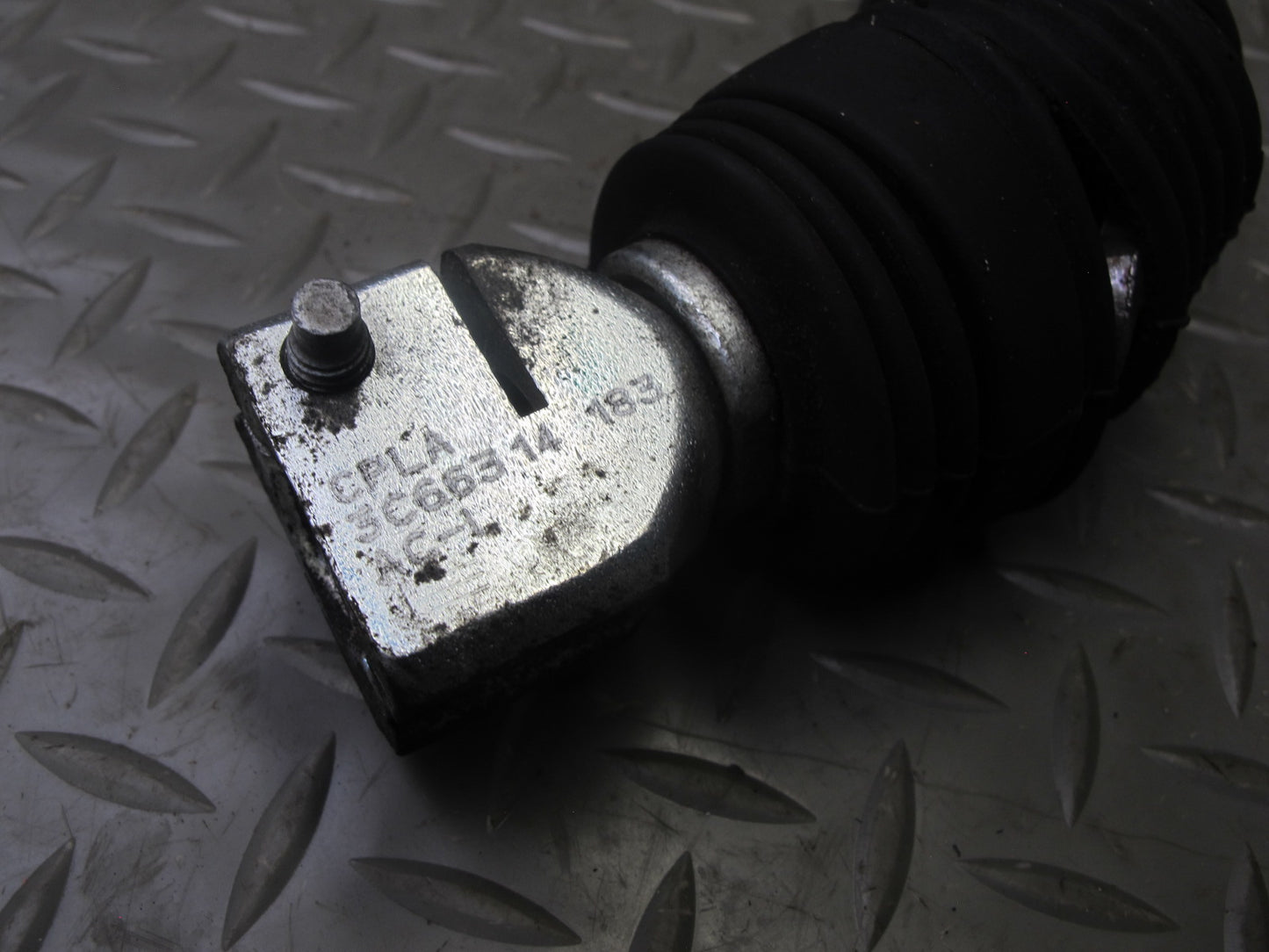 2013-2019 Land Range Rover L405 Steering Column U Joint Intermediate Shaft