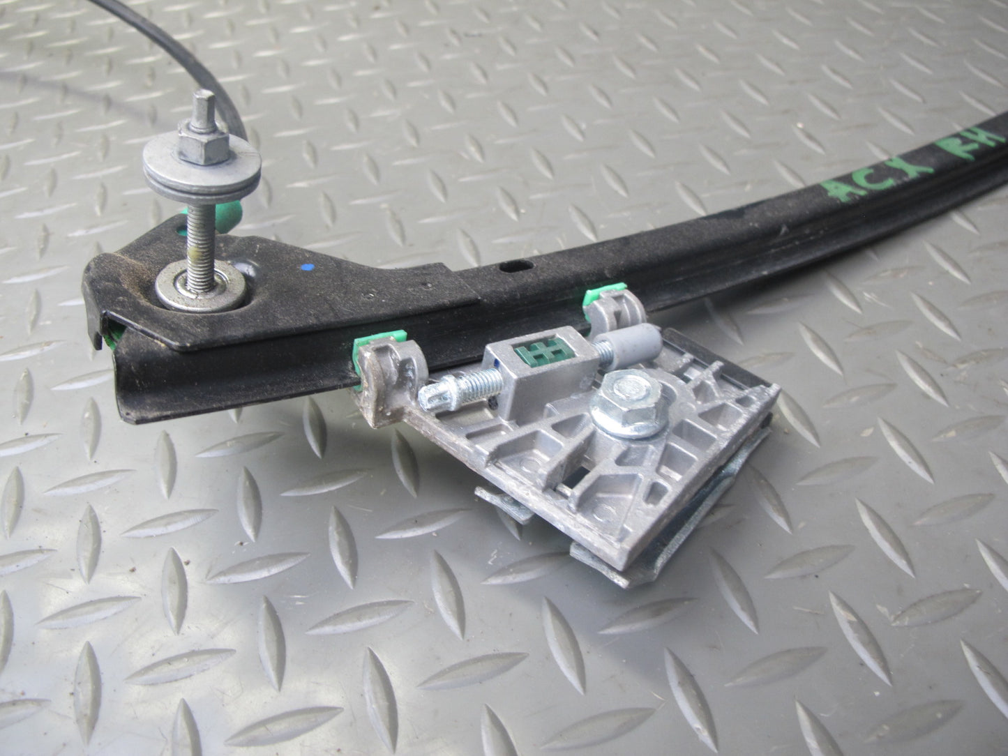 2004-2009 Cadillac XLR Front Right Passenger Side Window Regulator W/ Motor
