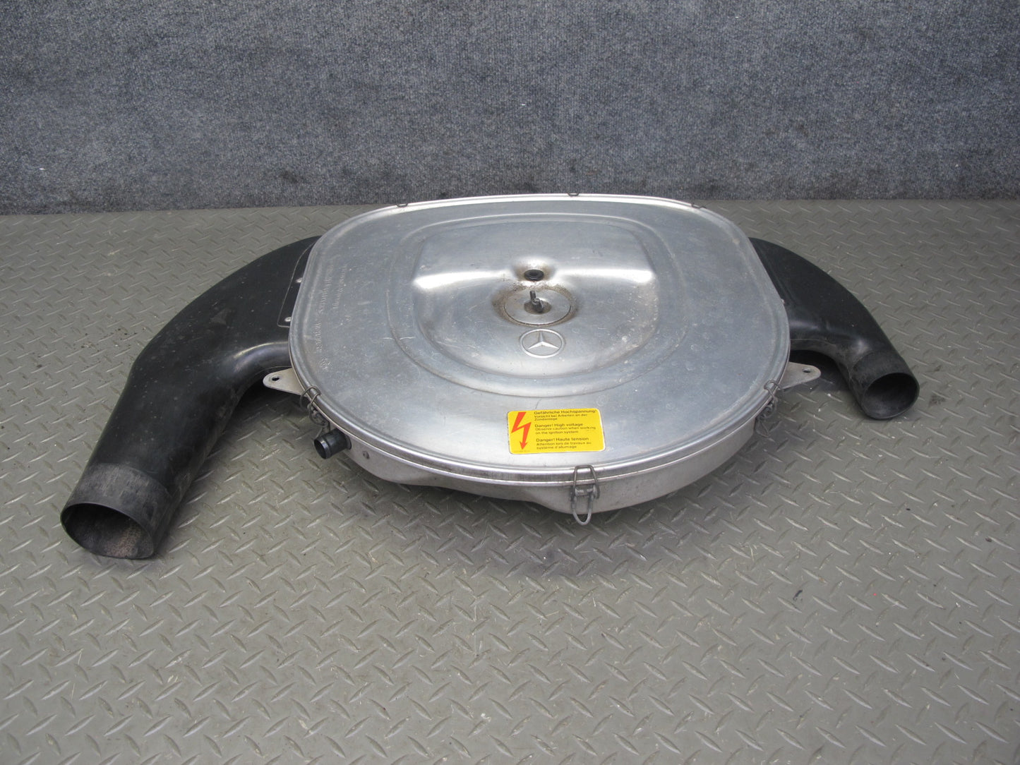 86-91 Mercedes W126 Air Intake Cleaner Filter Box 0110949902 OEM