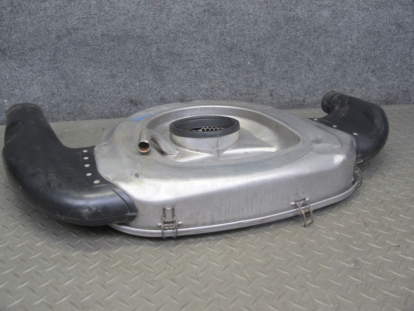 86-91 Mercedes W126 Air Intake Cleaner Filter Box 0110949902 OEM