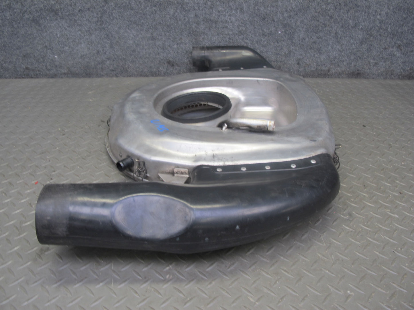 86-91 Mercedes W126 Air Intake Cleaner Filter Box 0110949902 OEM
