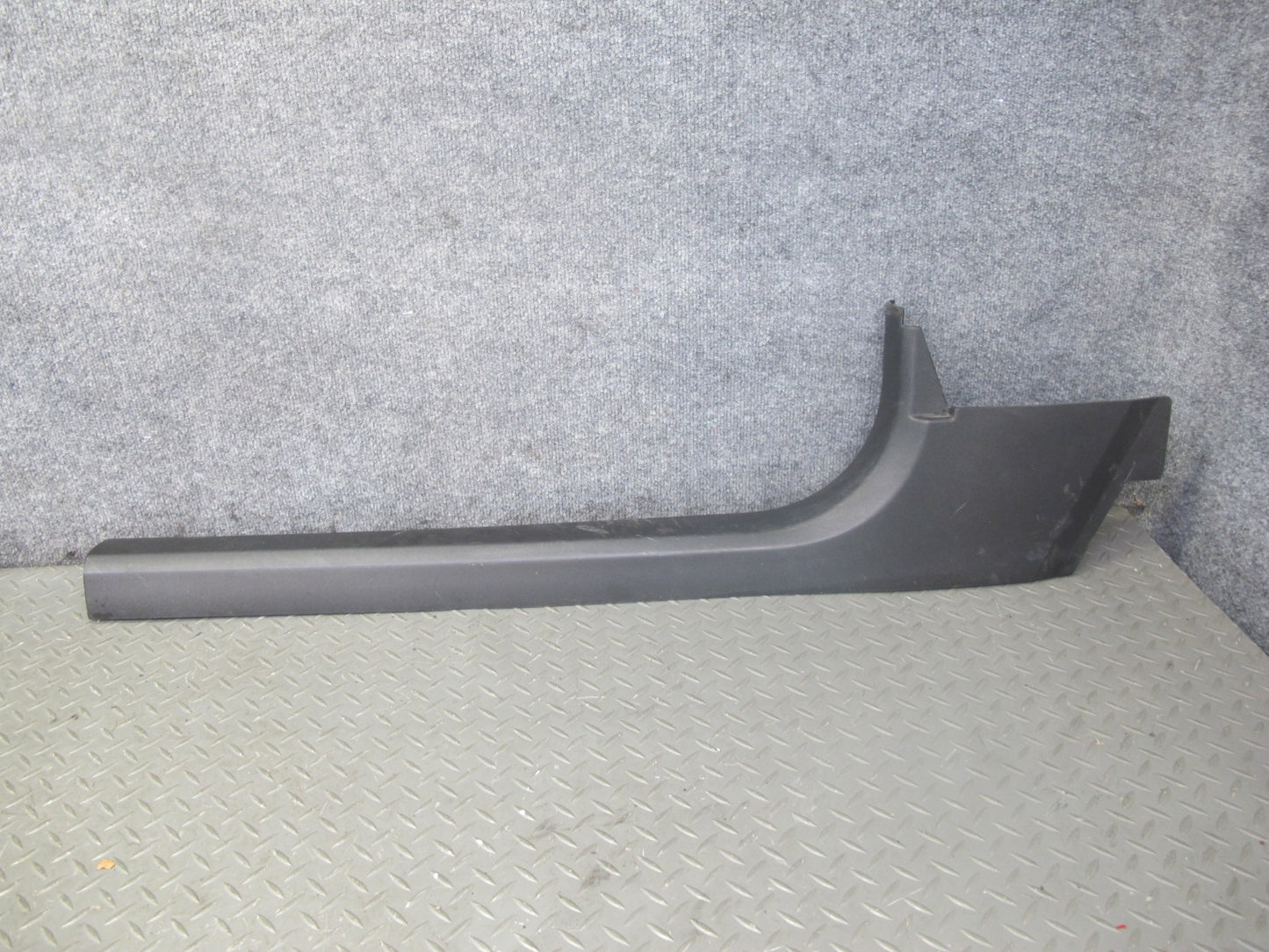 2004-2009 Cadillac XLR Left & Right Side Door Sill Step Cover Panel Trim Set